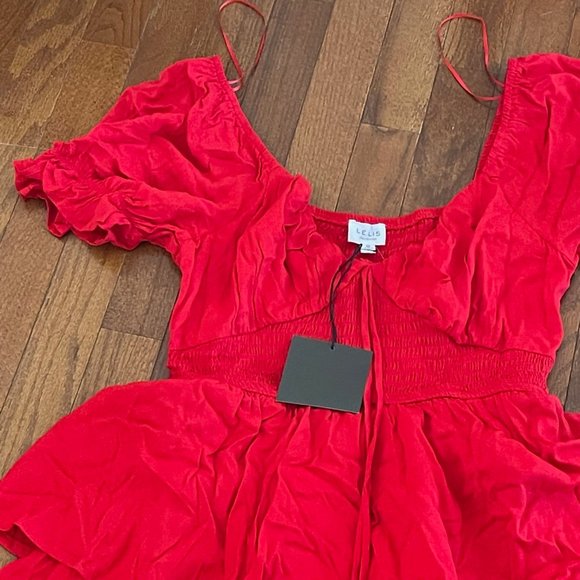 NWT Le Lis Red Puff Sleeve Tiered Romper Size Medium - Picture 13 of 16